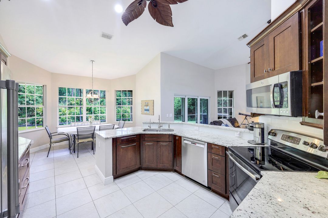 3611 1st Ave NW, Naples, FL 34120