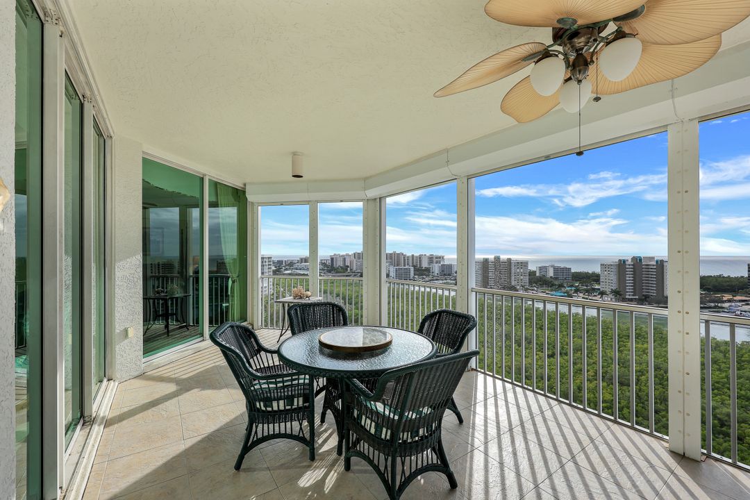 295 Grande Way #1203, Naples, FL 34110