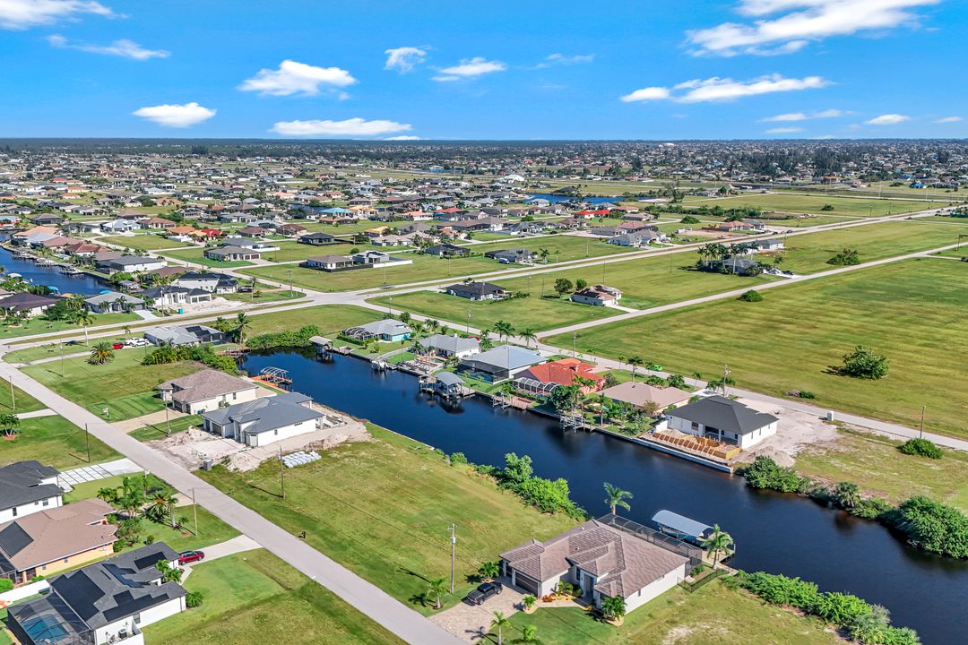 718 NW 36th Ave, Cape Coral, FL 33993