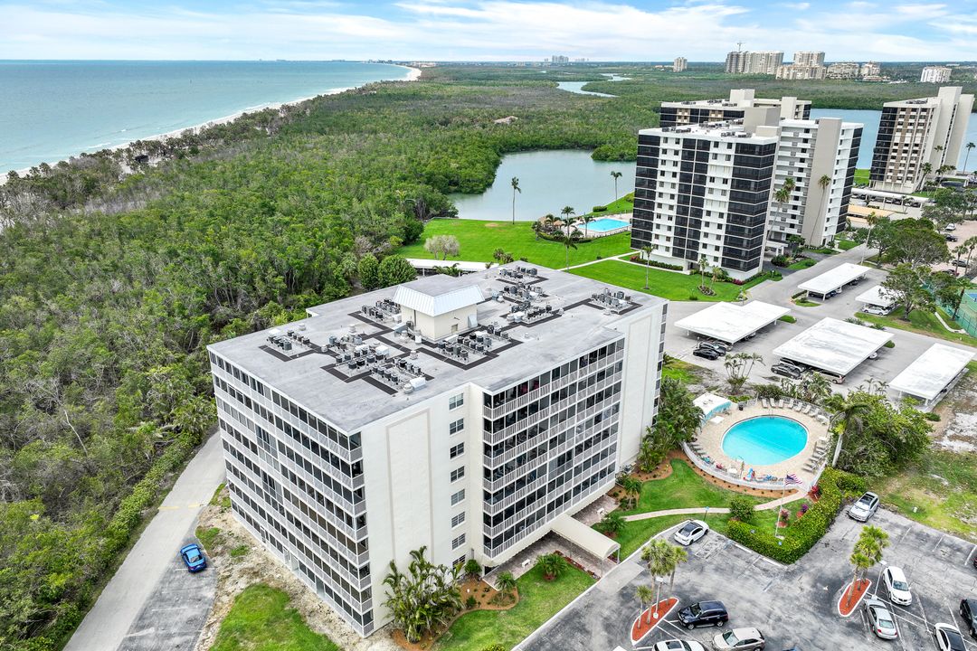 5 Bluebill Ave APT 506, Naples, FL 34108