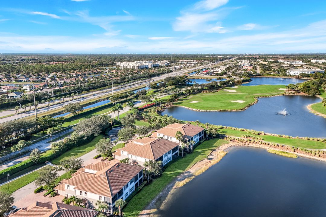 8783 Coastline Ct #202, Naples, FL 34120