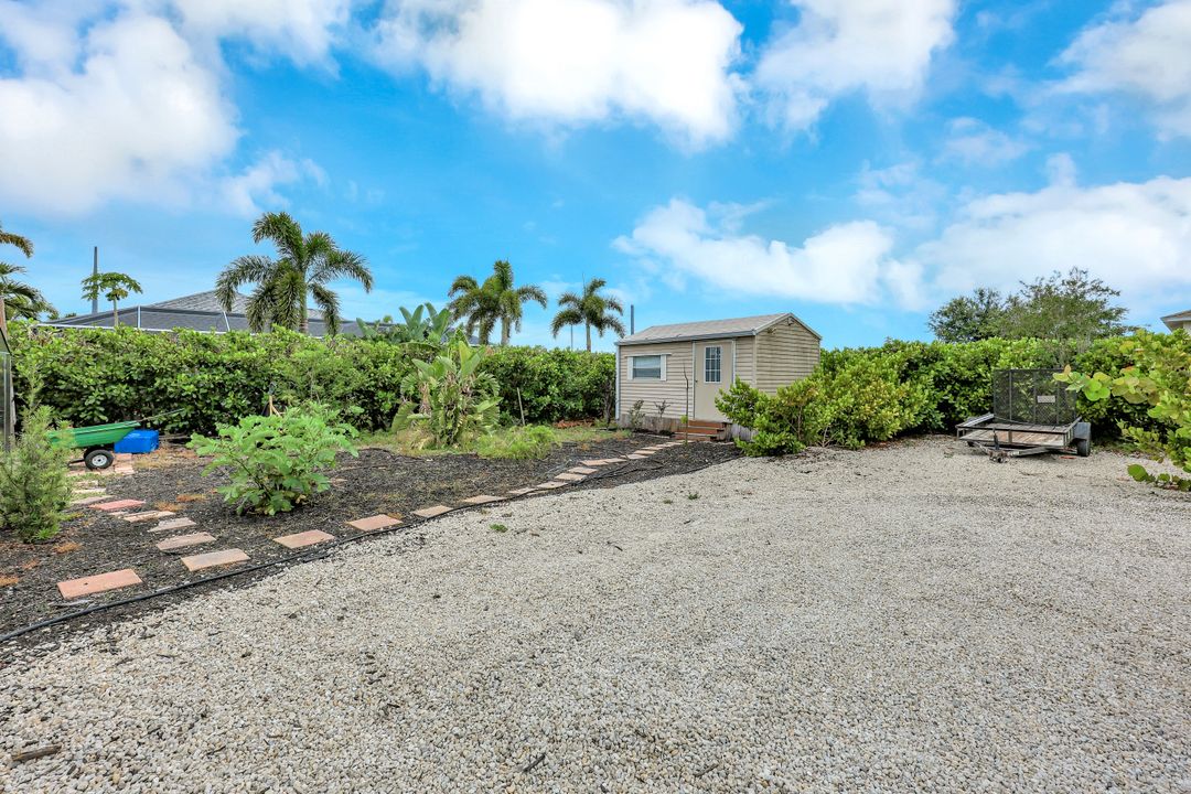 2300 NW 25th St, Cape Coral, FL 33993
