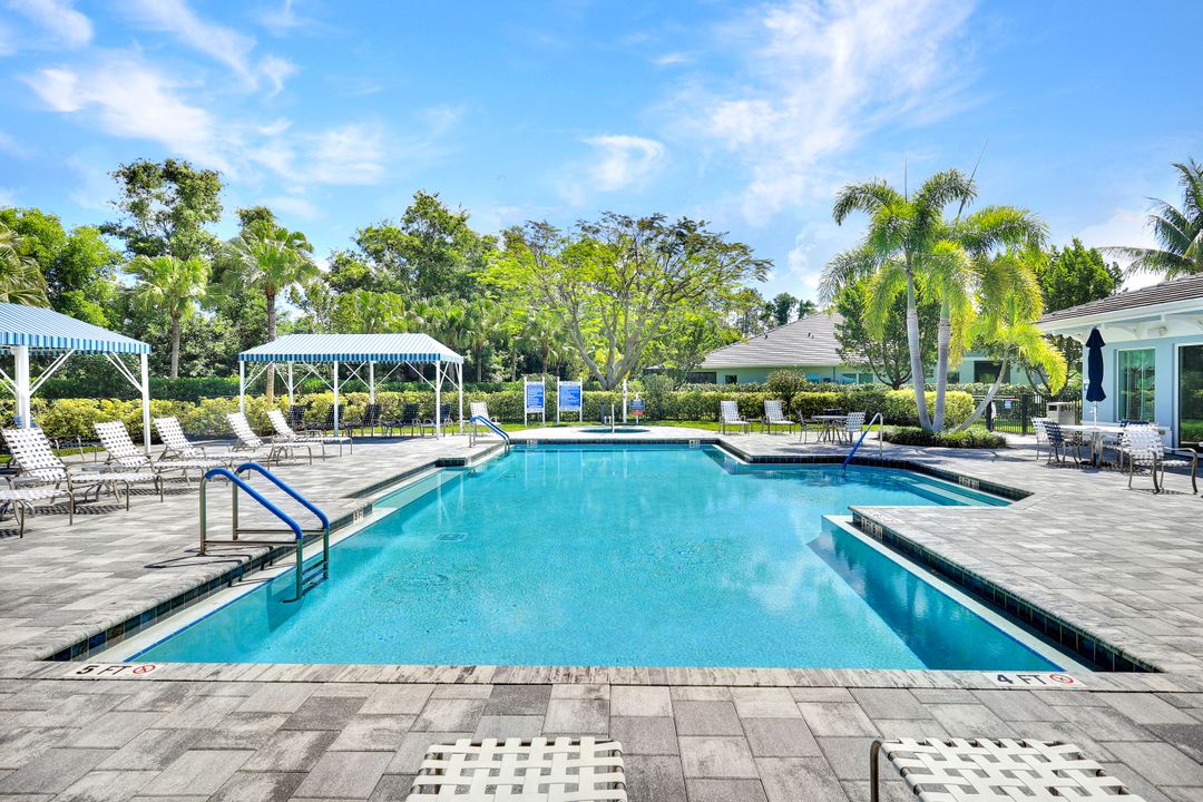 2319 Marquesa Cir, Naples, FL 34112