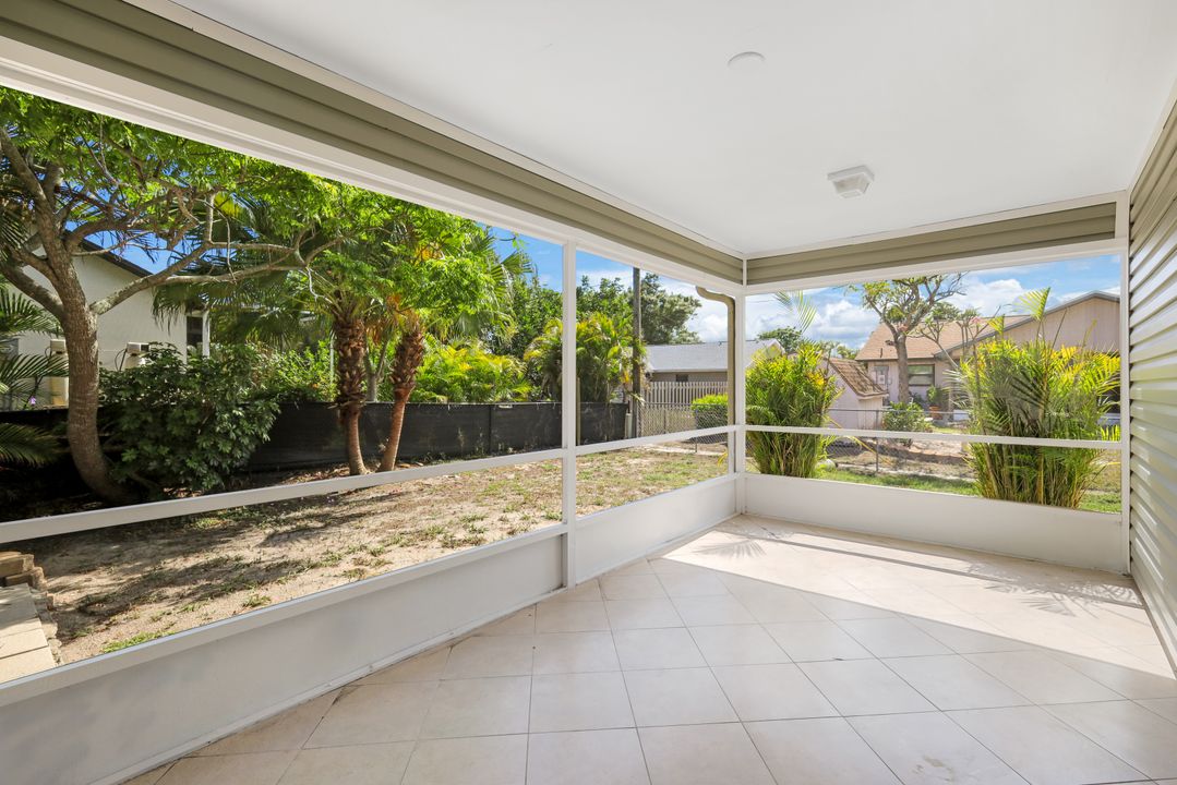 8440 Pennsylvania Blvd, Fort Myers, FL 33967