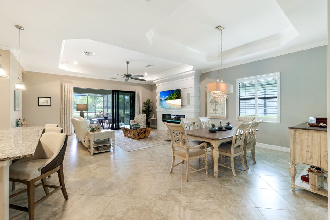1839 Mustique St, Naples, FL 34120