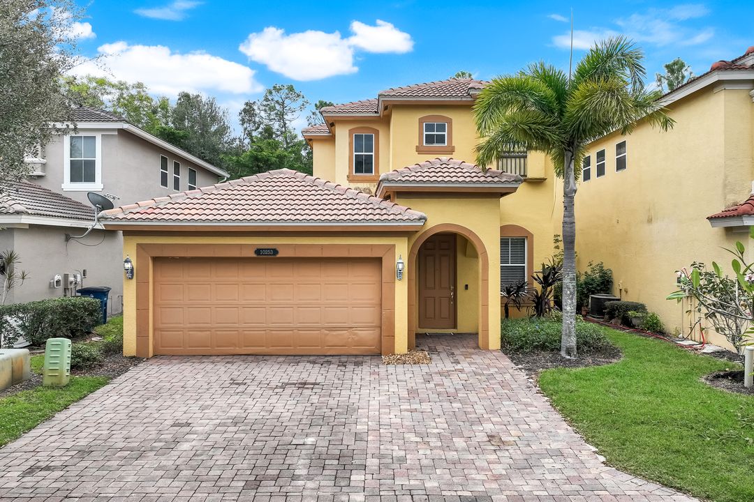 10253 S Silver Palm Dr, Estero, FL 33928