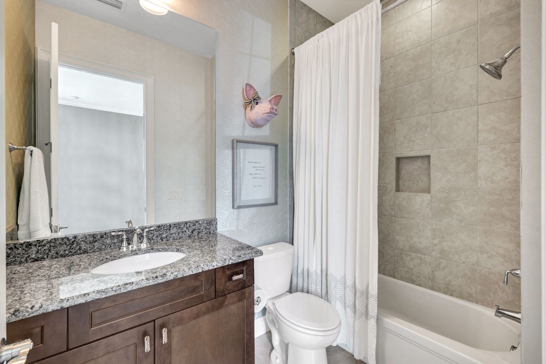 12646 Dundee Ln, Naples, FL 34120