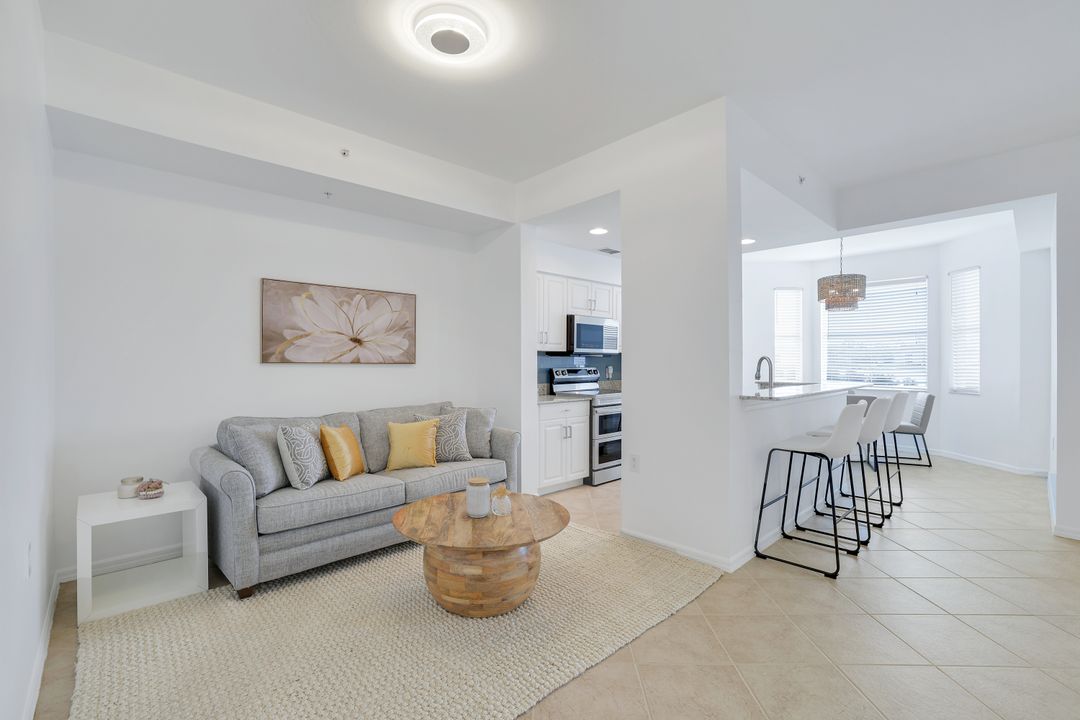 2717 Cypress Trace Cir #2717, Naples, FL 34119