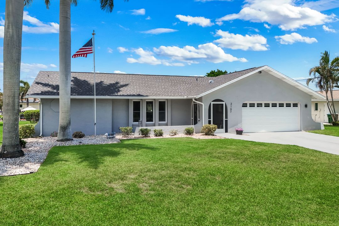 2107 SE 25th Terrace, Cape Coral, FL 33904