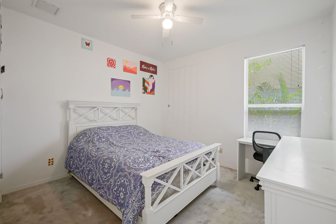 6785 Berwick Pl, Naples, FL 34104