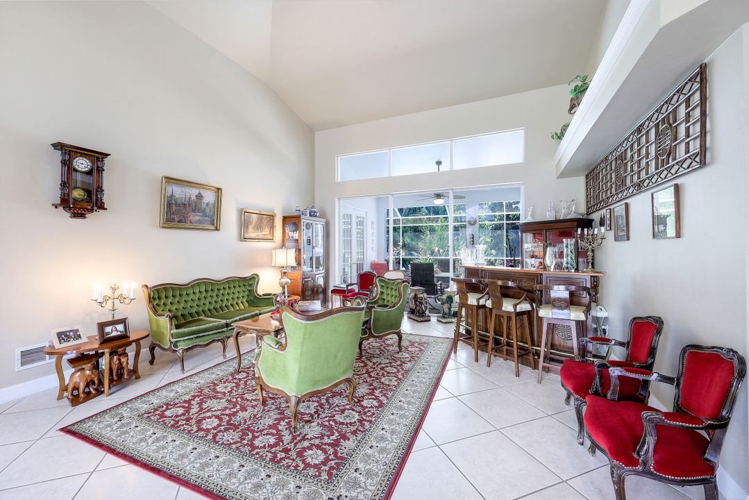 6689 Mill Run Rd, Naples, FL 34109