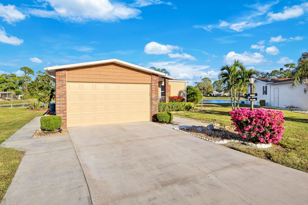 19616 Eagle Trace Ct, North Fort Myers, FL 33903