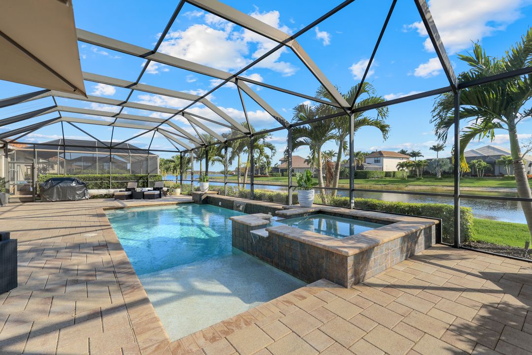 9356 Slate Ct, Naples, FL 34120