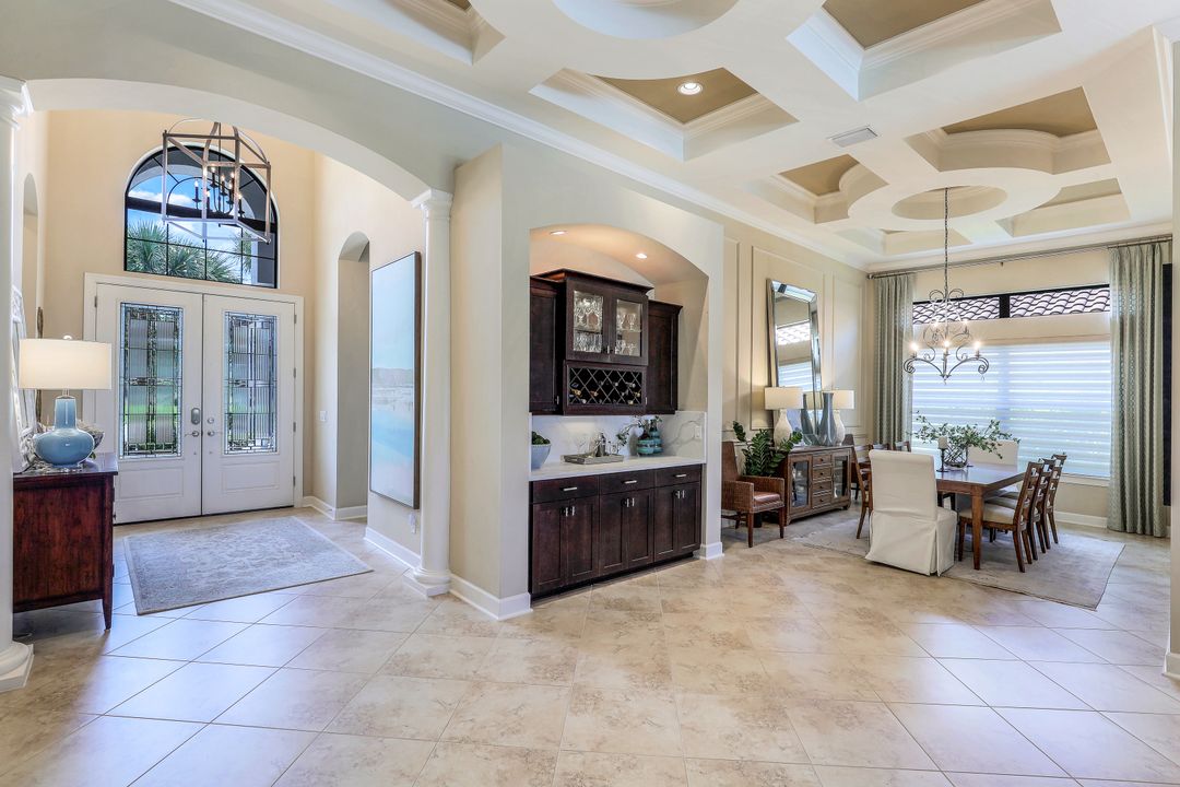 8828 Savona Ct, Naples, FL 34119