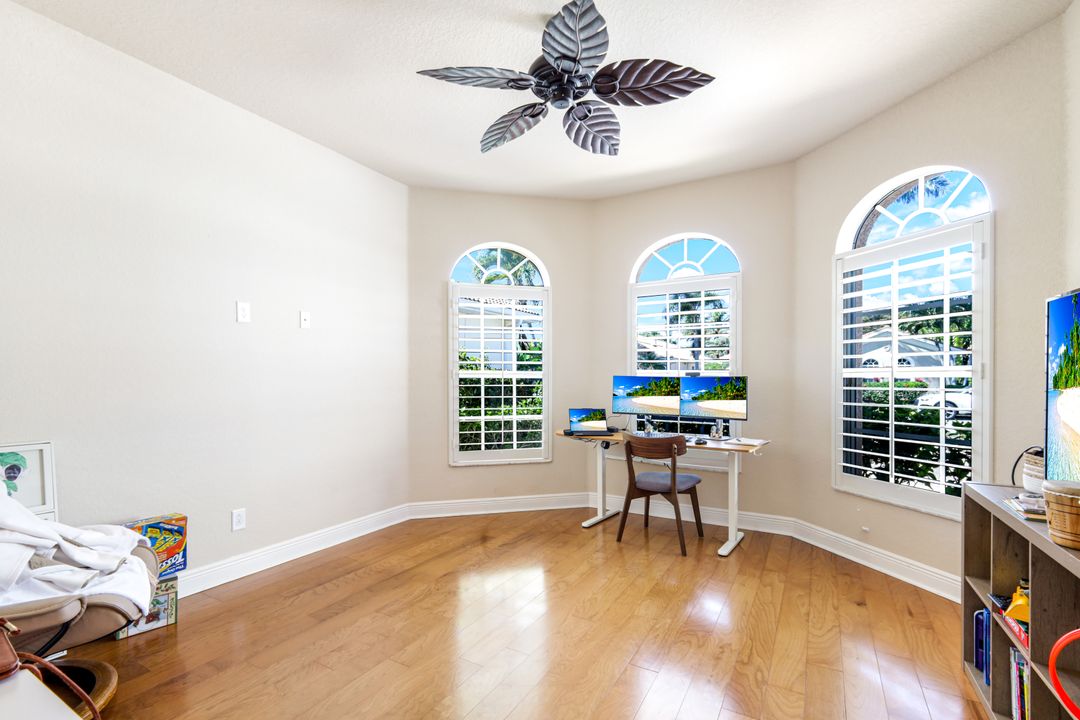 19513 Caladesi Dr, Fort Myers, FL 33967