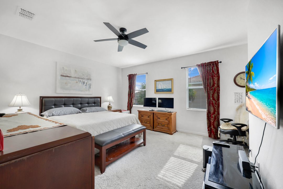 2942 Citrus St, Naples, FL 34120