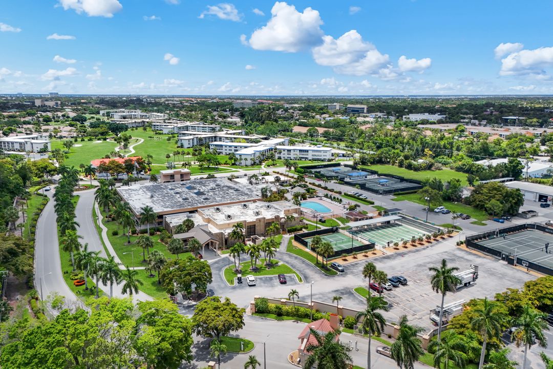 6102 Augusta Dr #307, Fort Myers, FL 33907