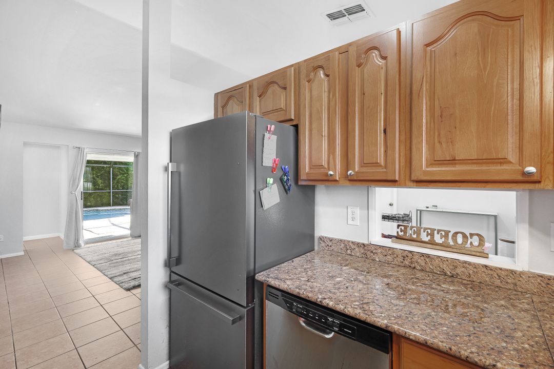 1319 SW 9th Ct, Cape Coral, FL 33991