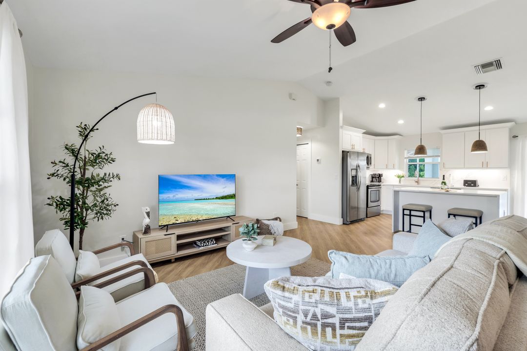 3322 Oasis Blvd, Cape Coral, FL 33914