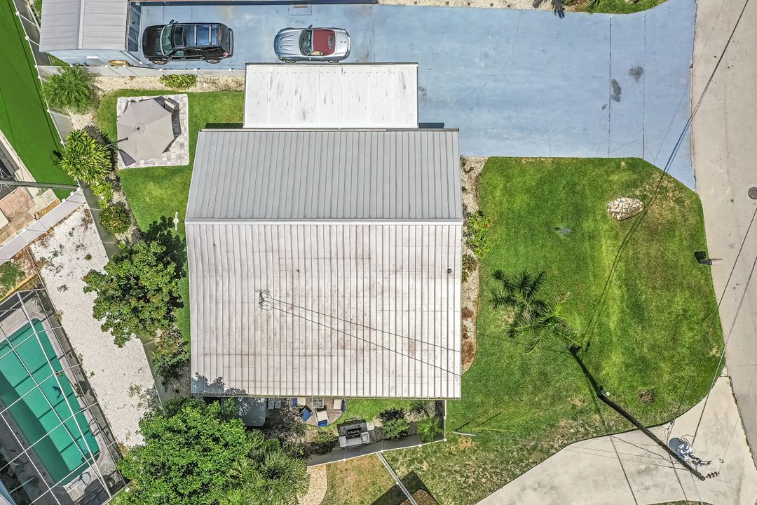 814 107th Ave N, Naples, FL 34108