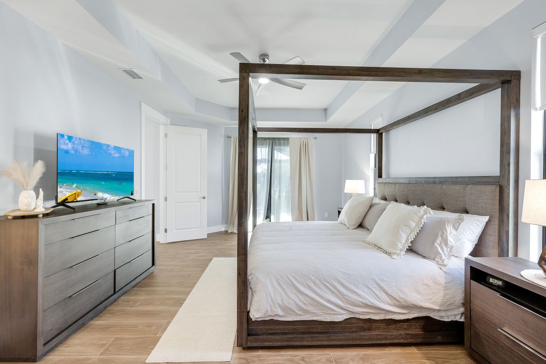 1932 SW 17th Ave, Cape Coral, FL 33991