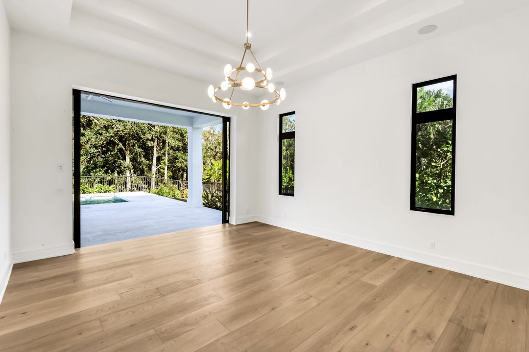 3891 Brynwood Dr, Naples, FL 34119