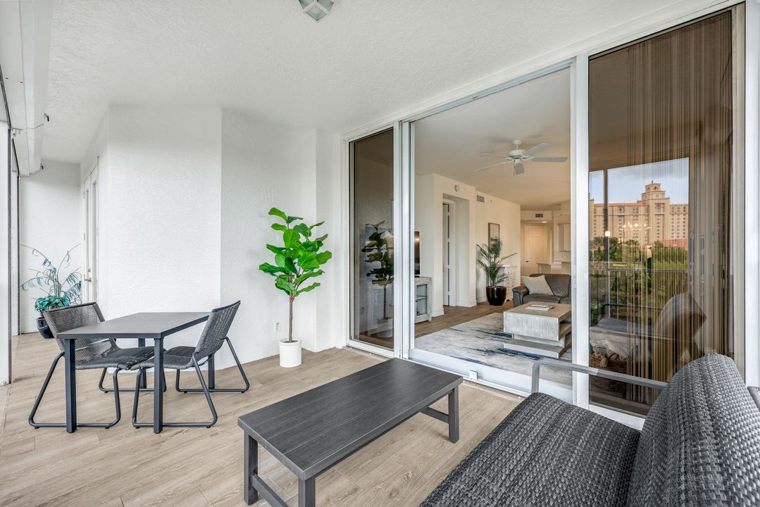 400 Flagship Dr, Naples, FL 34108