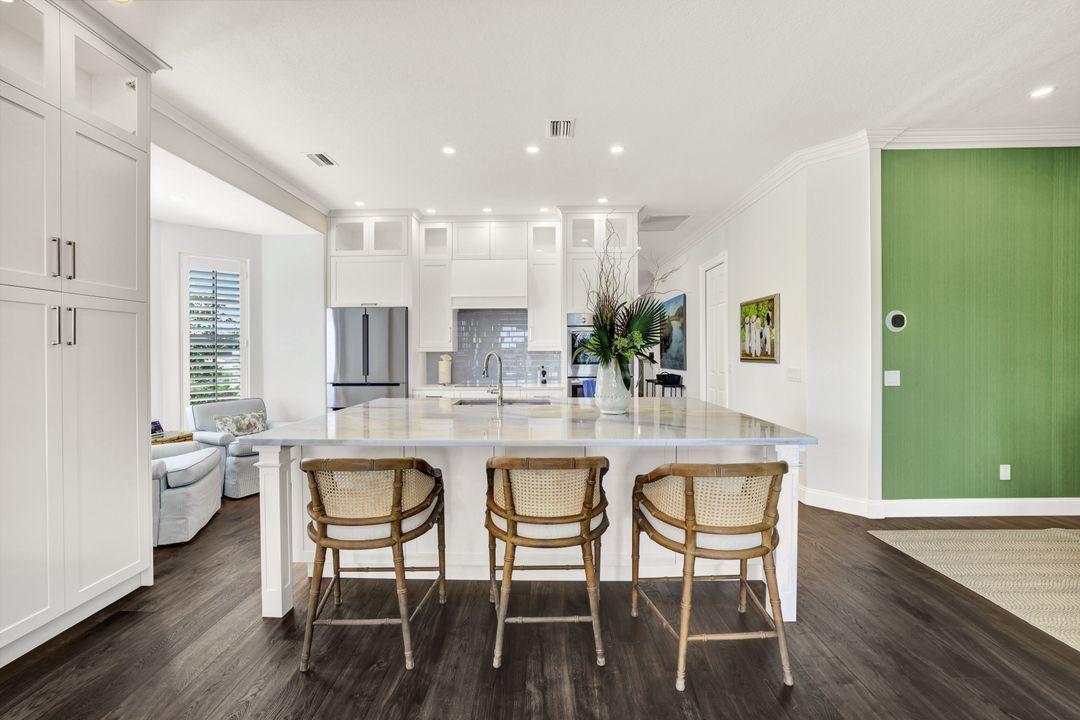 1876 Seville Blvd #1522, Naples, FL 34109