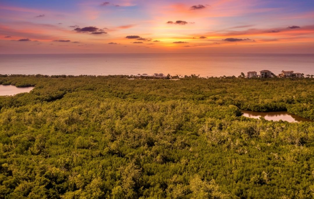 7225 Pelican Bay Blvd #604, Naples, FL 34108