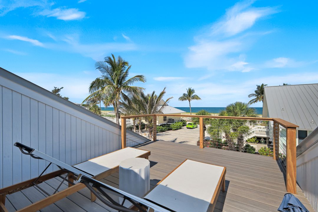 24 Beach Homes, Captiva, FL 33924