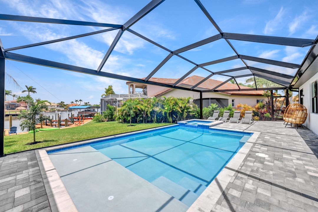 1617 El Dorado Pkwy W, Cape Coral, FL 33914