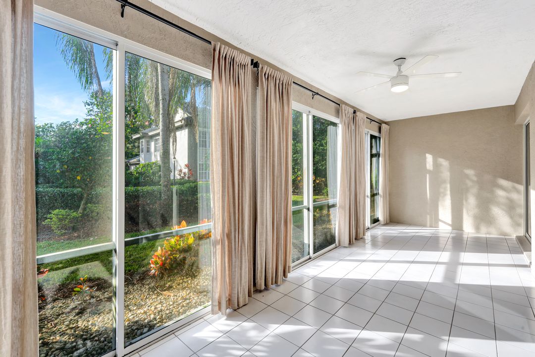 240 Via Perignon, Naples, FL 34119