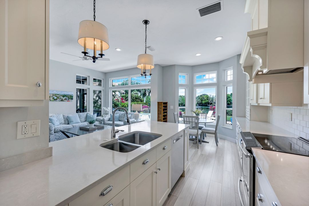 3470 Thornbury Ln, Bonita Springs, FL 34134