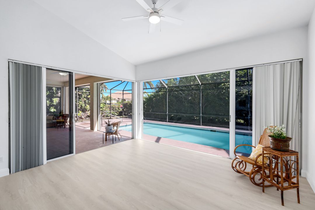 28501 Sombrero Dr, Bonita Springs, FL 34135