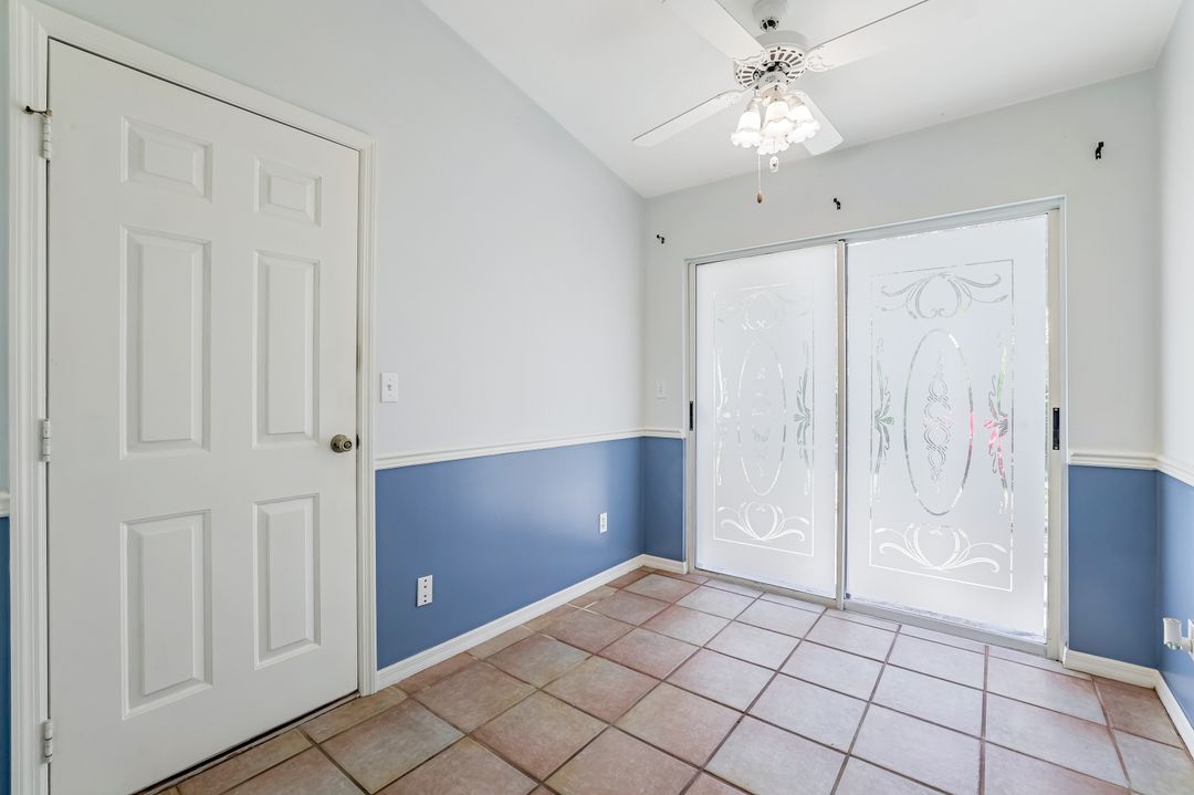 337 Emerald Bay Cir #U1, Naples, FL 34110