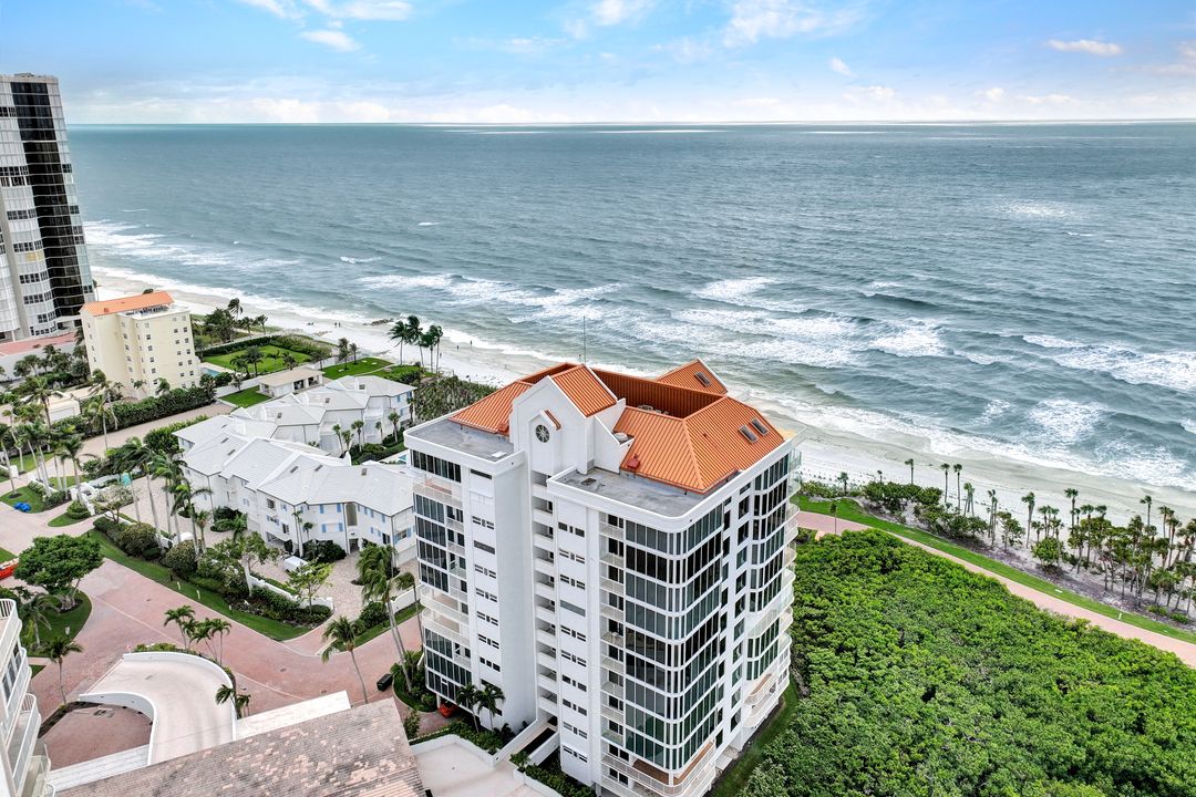 20 Seagate Dr #1102 (PH-2), Naples, FL 34103