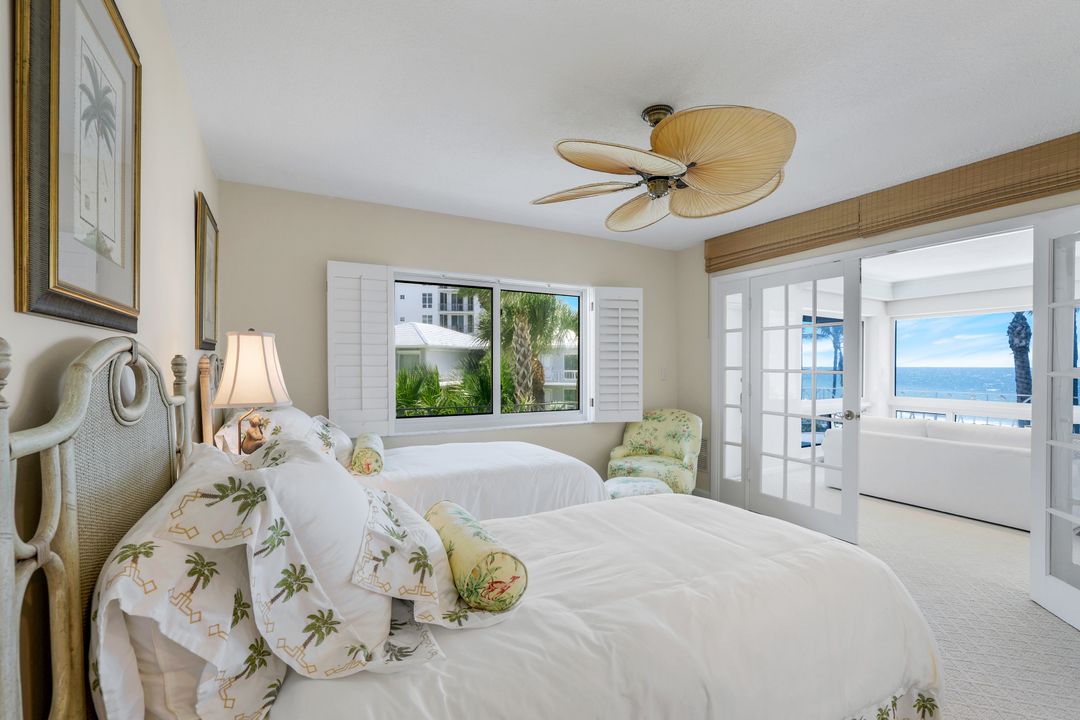 1851 Gulf Shore Blvd N #15, Naples, FL 34102