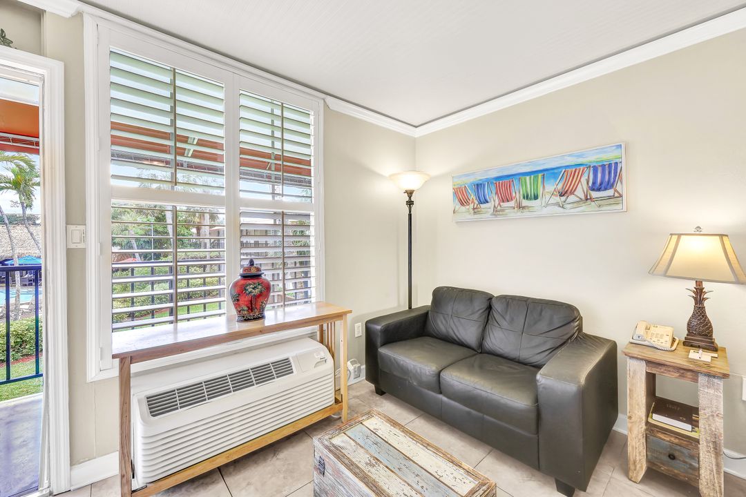 2555 Tamiami Trail N #263, Naples, FL 34103