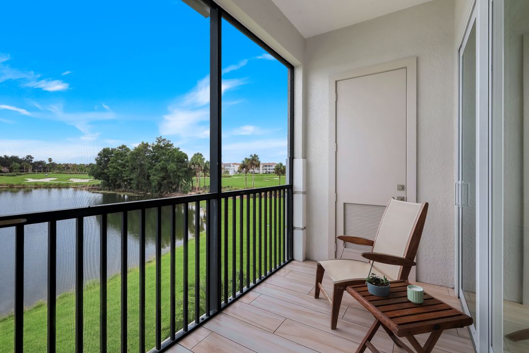 608 El Camino Real #201, Naples, FL 34119