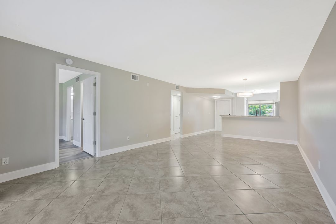 1211 Rosemary Ct #C104, Naples, FL 34103