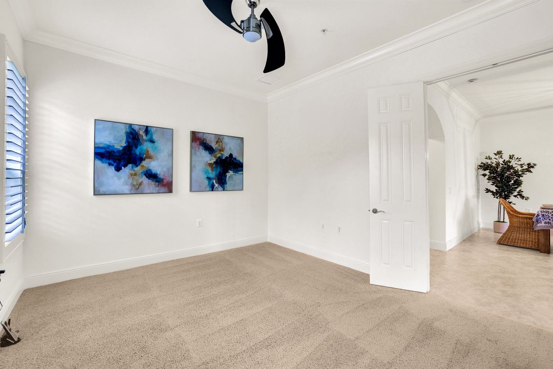 3176 Serena Ln #202, Naples, FL 34114