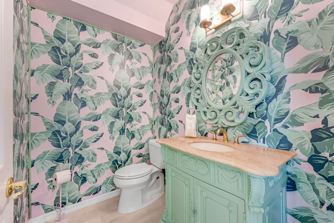 6582 Monterey Point, Naples, FL 34105