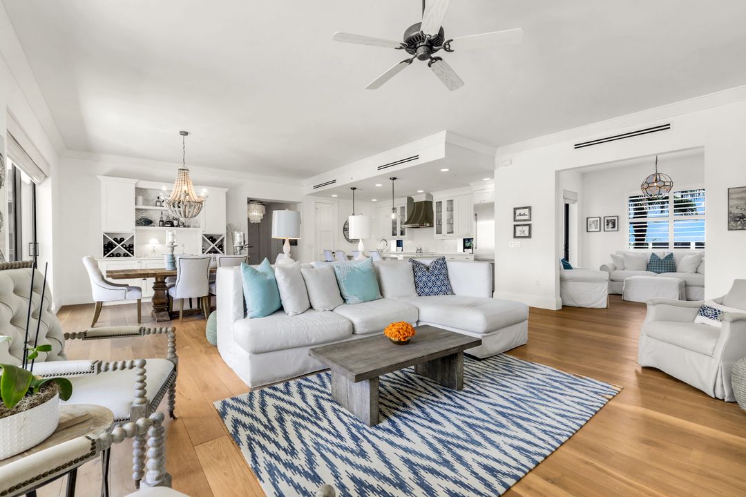 1035 3rd Ave S #310, Naples, FL 34102