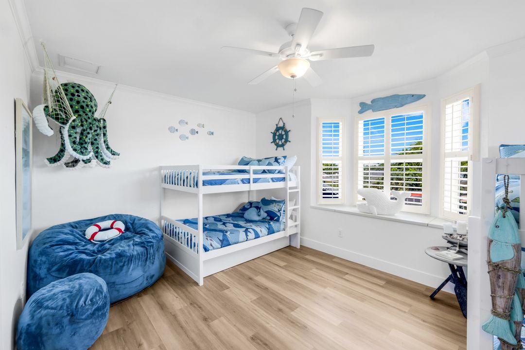 915 Pecten Ct, Sanibel, FL 33957