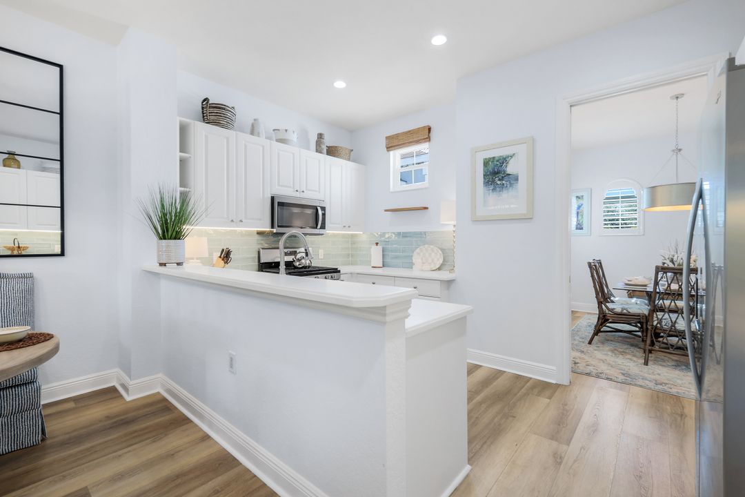 9223 Corfu Ct #202, Naples, FL 34114