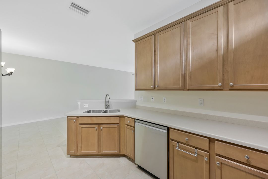 13778 Cleto Dr, Estero, FL 33928