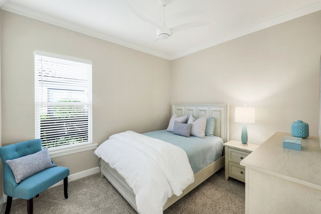 9539 Campanile Cir, Naples, FL 34114