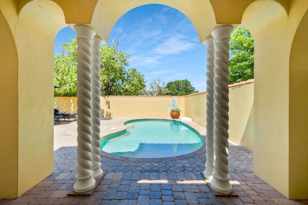 16167 Captiva Dr, Captiva, FL 33924