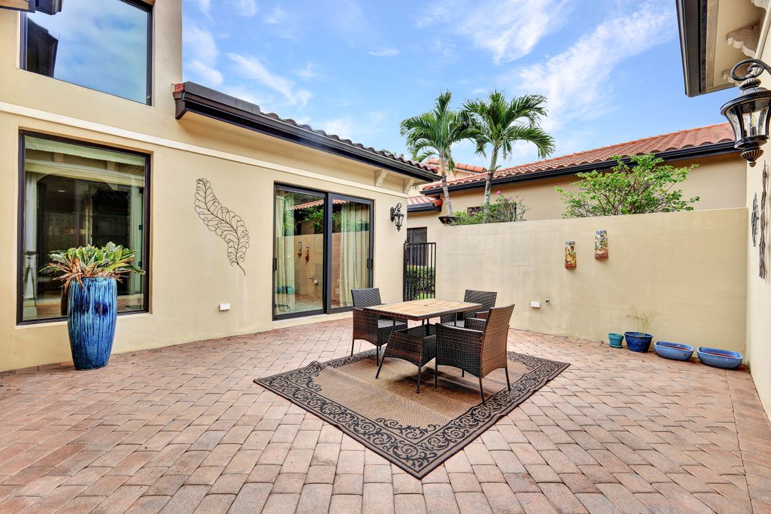 16830 Cabreo Dr, Naples, FL 34110