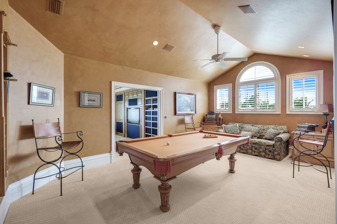 490 Renard Ct, Marco Island, FL 34145